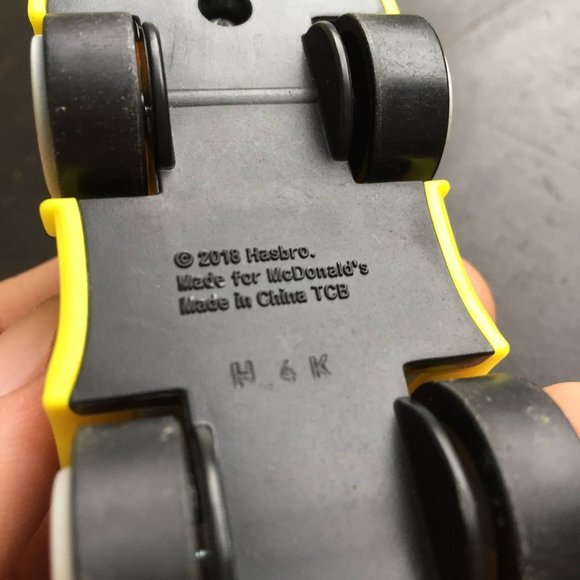 Retro Transformers Yellow Car Toy - Picture 3 of 5